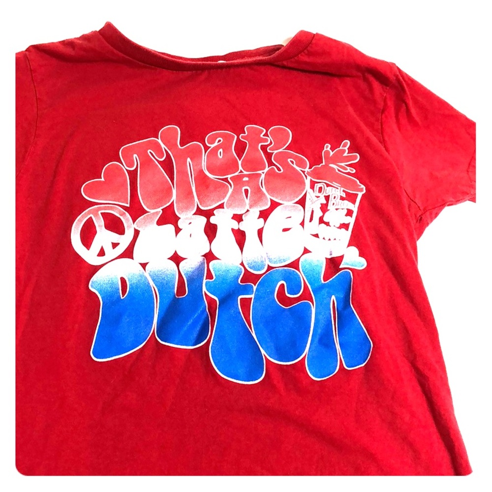Dark Red Ladies small Latte Love shirt. Newer 🥤